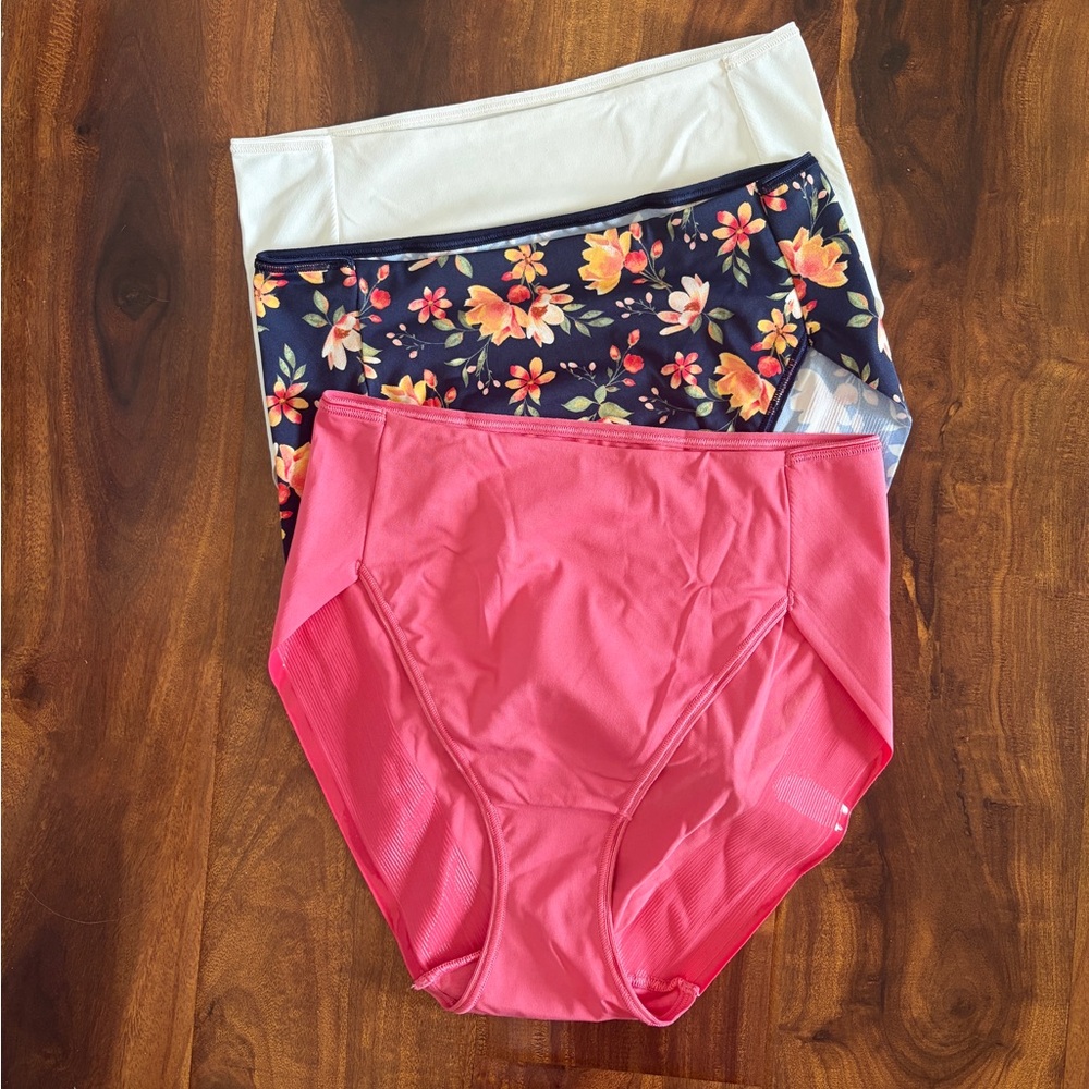 BRAND NEW Soma 3 Pack Brief Vanishing Tummy